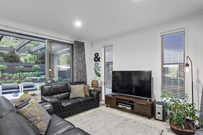 Photo of property in 298 Lakes Boulevard, Pyes Pa, Tauranga, 3112