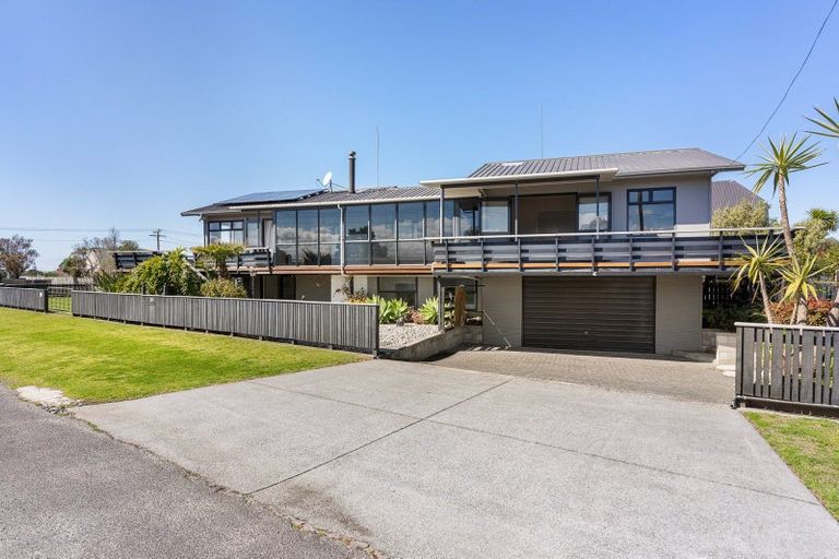 Photo of property in 201 Kiwi Road, Whangamata, 3620