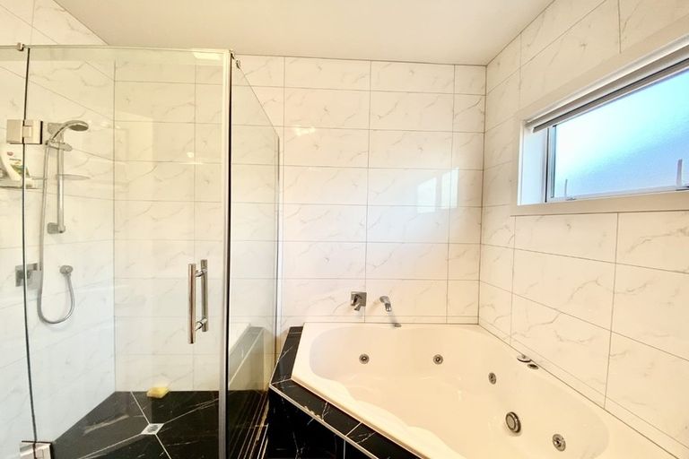 Photo of property in 143 Flat Bush School Road, Flat Bush, Auckland, 2019