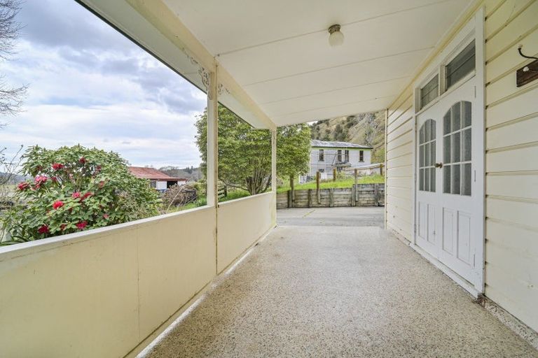 Photo of property in Eskdale Cottage Cafe, 627 Taupo Road, Eskdale, Napier, 4182