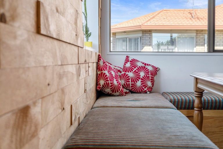 Photo of property in 2/15 Solway Place, Mount Maunganui, 3116