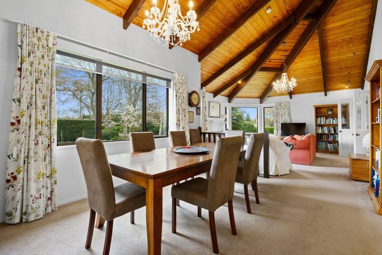 Photo of property in 347 Racecourse Road, Cambridge, 3493