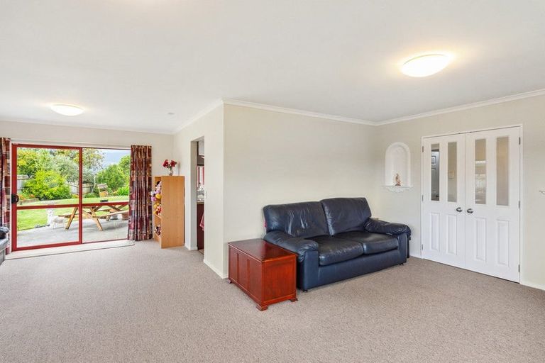 Photo of property in 15 San Priamo Place, Paraparaumu Beach, Paraparaumu, 5032
