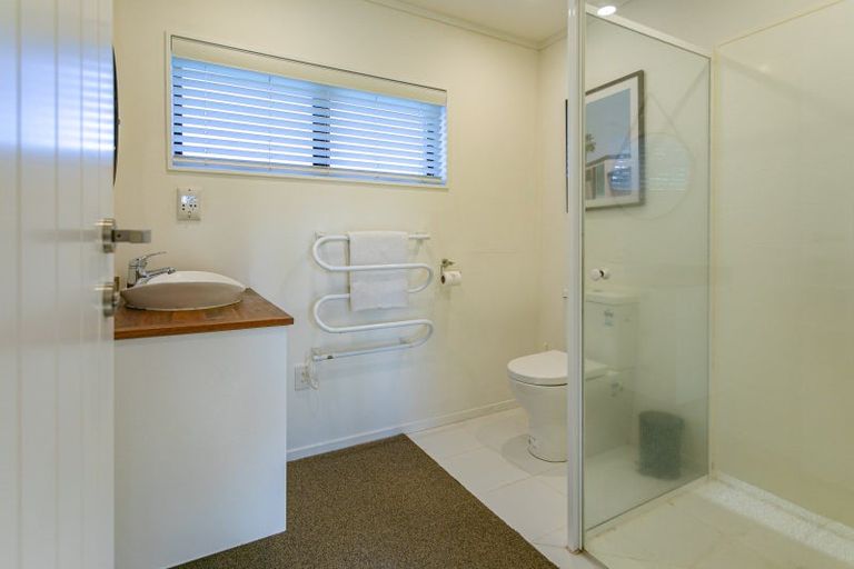 Photo of property in 126 Patiki Place, Whangamata, 3620