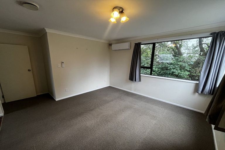 Photo of property in 25 Hiwi Crescent, Titahi Bay, Porirua, 5022