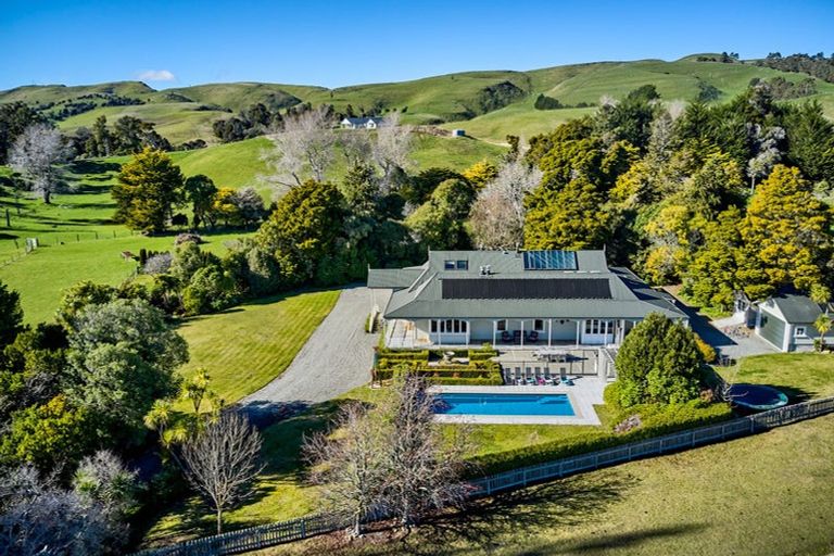 Photo of property in 460 Te Wharau, Admiral Hill, Gladstone, 5883