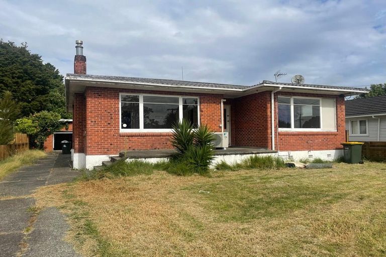 Photo of property in 4 River Road, Te Atatu Peninsula, Auckland, 0610