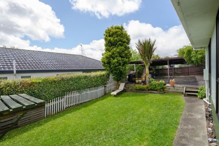 Photo of property in 2/37 Rosier Road, Glen Eden, Auckland, 0602
