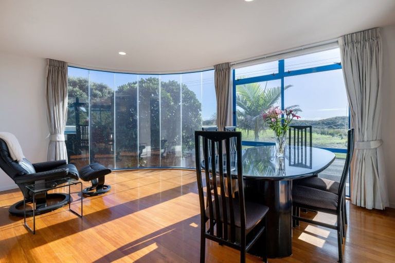 Photo of property in 336 Papamoa Beach Road, Papamoa Beach, Papamoa, 3118