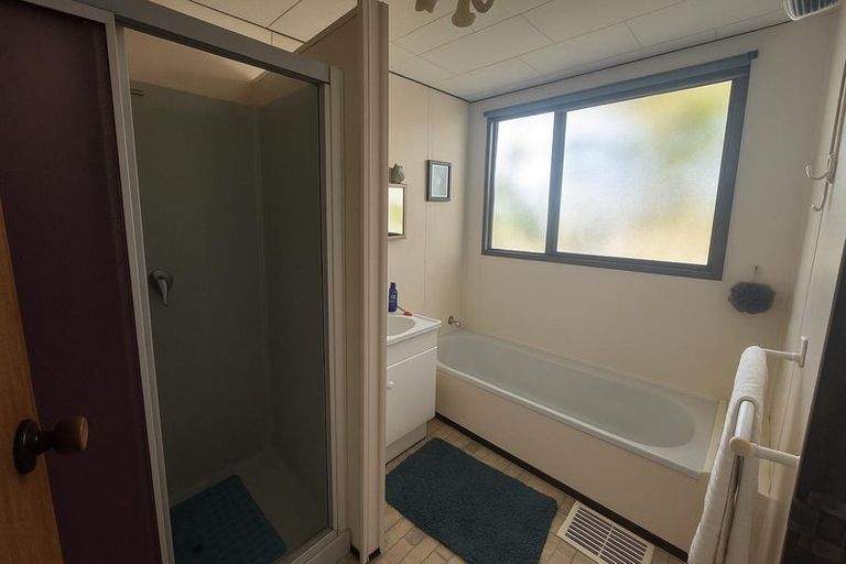 Photo of property in 2/141 Carnoustie Drive, Wattle Downs, Auckland, 2103