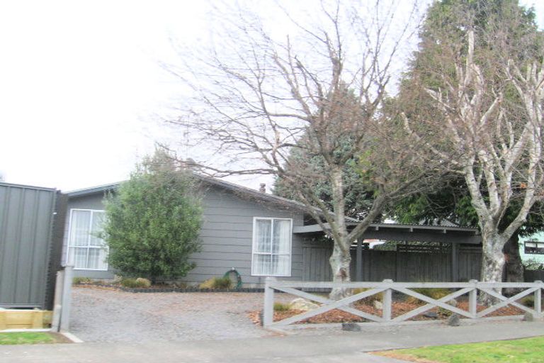 Photo of property in 15 Gilmour Place, Taradale, Napier, 4112