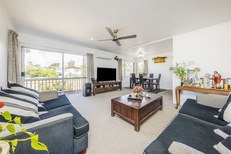 Photo of property in 3 Carter Place, Manurewa, Auckland, 2102