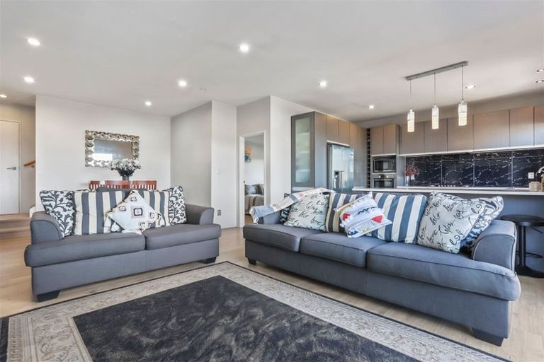 Photo of property in 238 Sturges Road, Henderson, Auckland, 0612