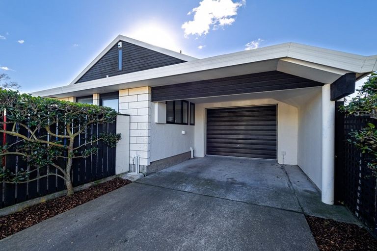 Photo of property in 100 Proctor Street, Papanui, Christchurch, 8053