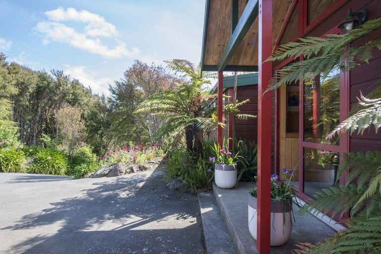 Photo of property in 18 Ralphine Way, Maitai, Nelson, 7010