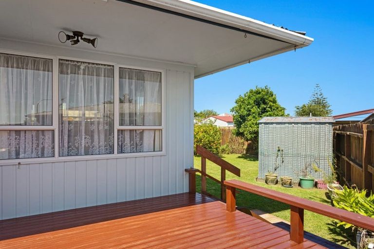 Photo of property in 15b Farnworth Crescent, Whakatane, 3120