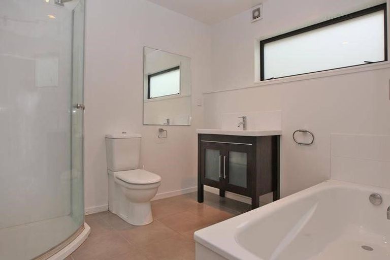 Photo of property in 32 Ira Street, Miramar, Wellington, 6022