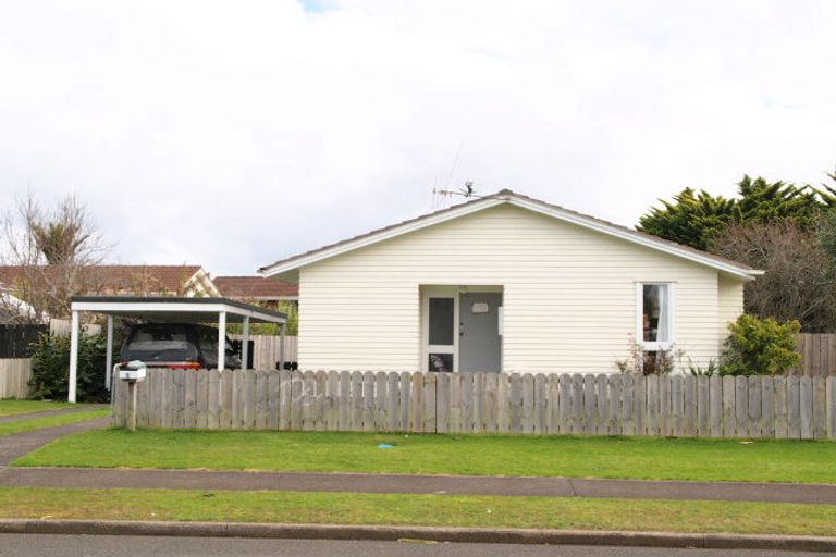 Photo of property in 5 Donnell Avenue, Favona, Auckland, 2024