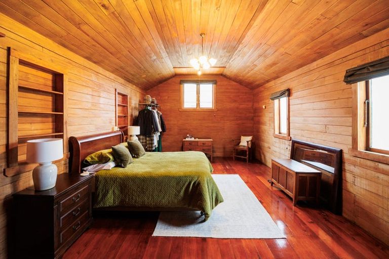 Photo of property in 353 Kahuterawa Road, Linton, Palmerston North, 4472