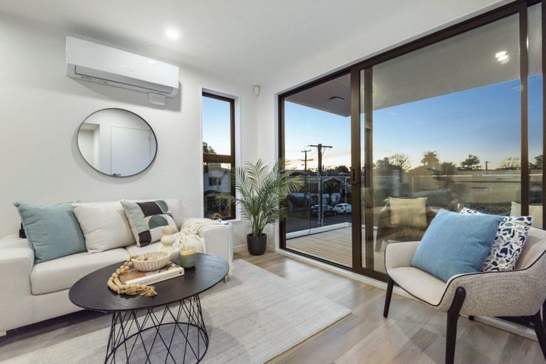 Photo of property in 4/2 Fairview Road, Papatoetoe, Auckland, 2025