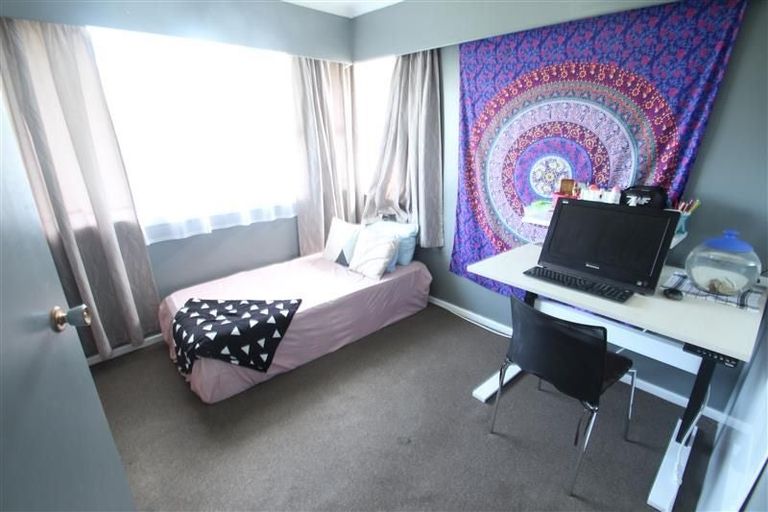 Photo of property in 20 Eskdale Road, Birkdale, Auckland, 0626