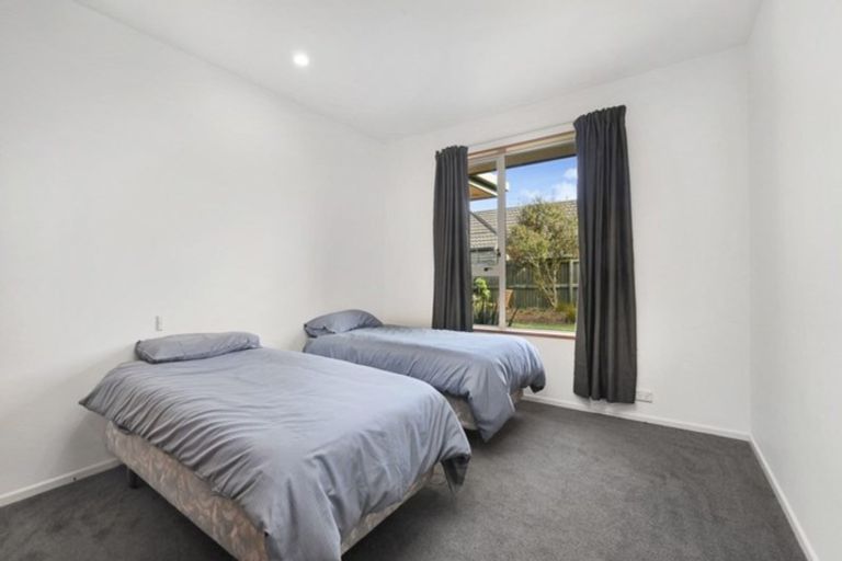 Photo of property in 6 Van Dieman Close, Templeton, Christchurch, 8042