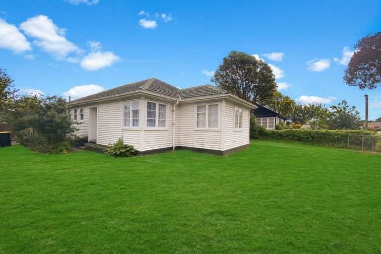 Photo of property in 33 Blighs Road, Bryndwr, Christchurch, 8053