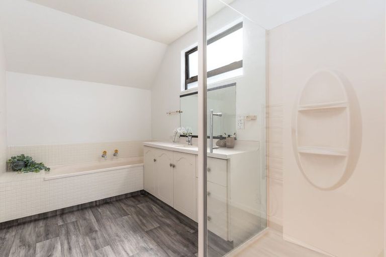 Photo of property in 66a Westgrove Avenue, Avonhead, Christchurch, 8042