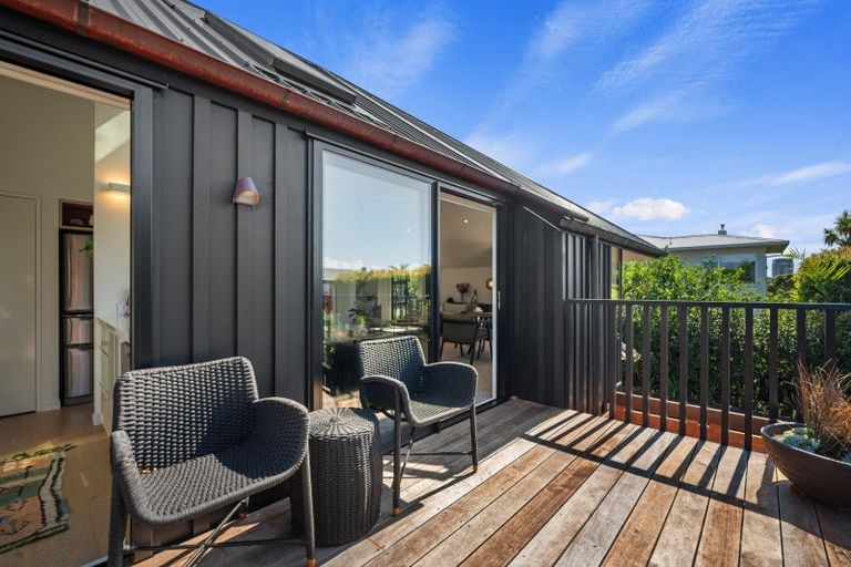 Photo of property in 21 Hauraki Road, Hauraki, Auckland, 0622