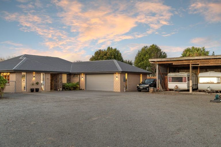 Photo of property in 217 Mairehau Road, Burwood, Christchurch, 8083