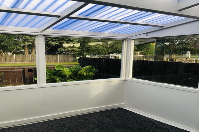 Photo of property in 1/102 Settlement Road, Papakura, 2110