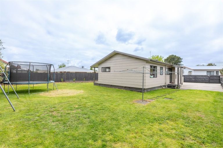 Photo of property in 9 Flemington Place, Nawton, Hamilton, 3200