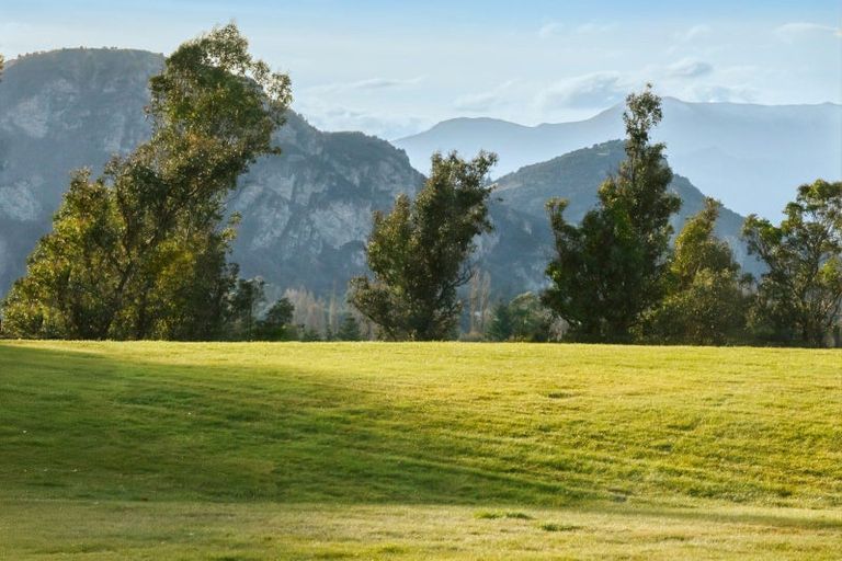 Photo of property in 355 Ballantyne Road, Wanaka, 9382