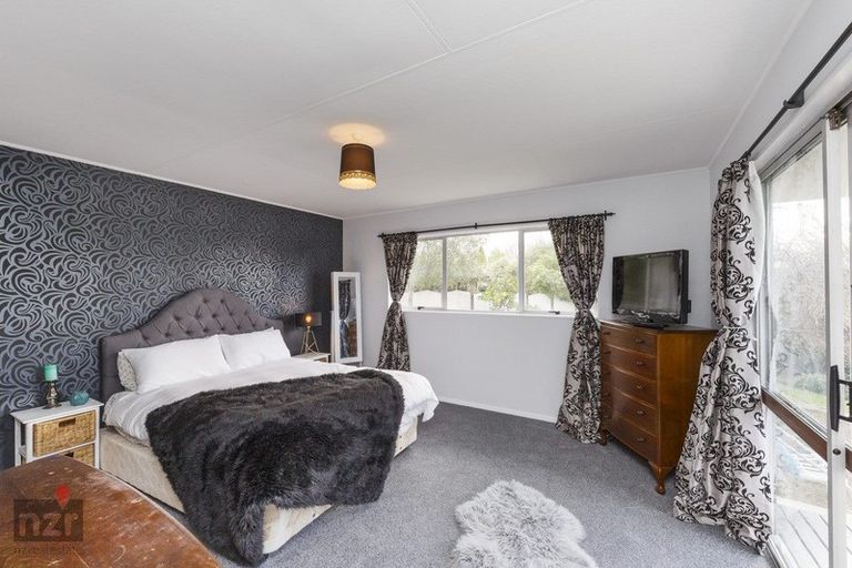 Photo of property in 16 Sandstrom Grove, Feilding, 4702