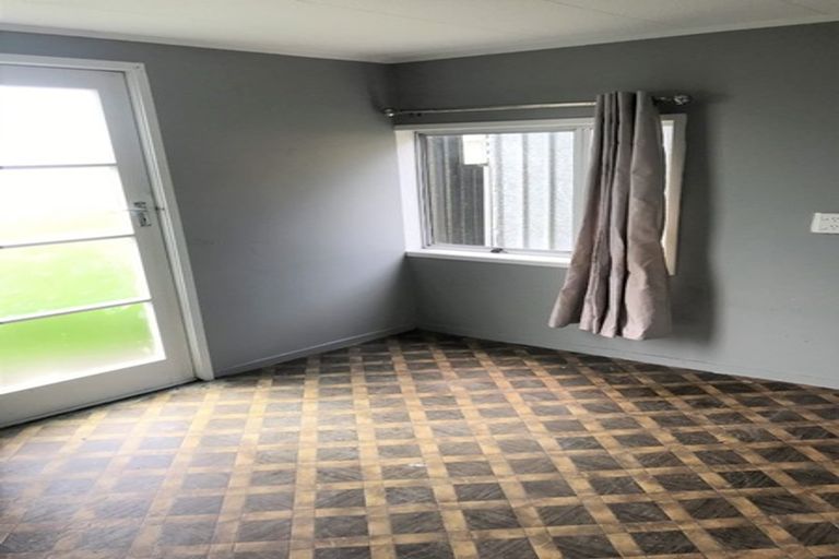 Photo of property in 2/140 Metcalfe Road, Ranui, Auckland, 0612