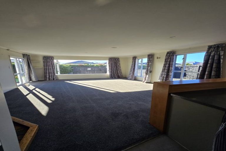 Photo of property in 22 Amberley Beach Road, Amberley, 7410