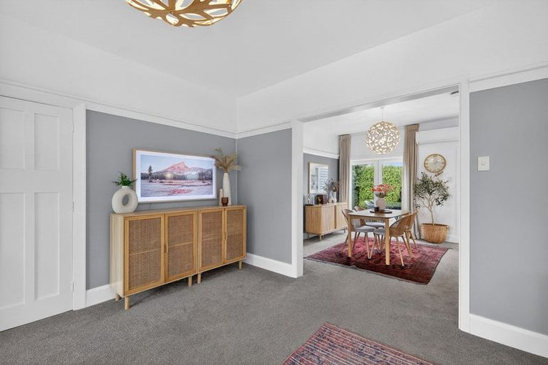 Photo of property in 2 Celia Street, Redcliffs, Christchurch, 8081