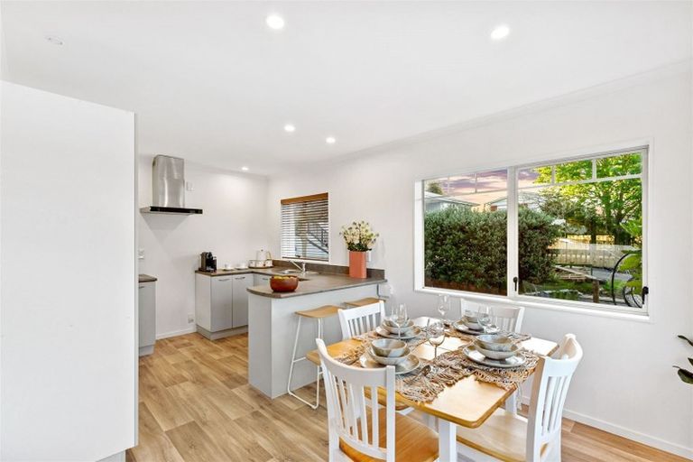 Photo of property in 34 Taioma Crescent, Te Atatu Peninsula, Auckland, 0610