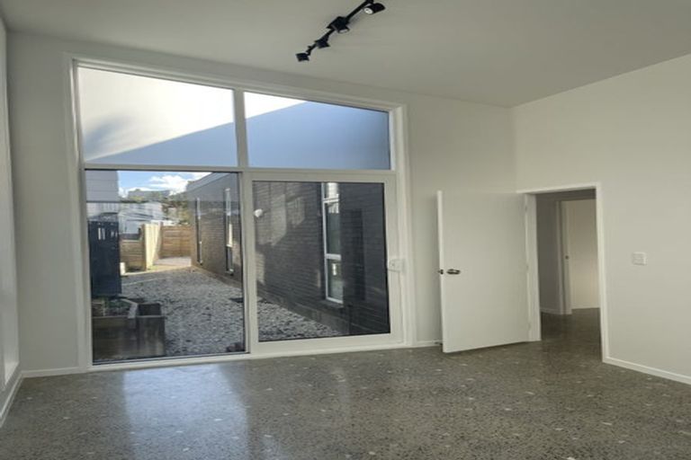 Photo of property in 21a Garton Drive, Massey, Auckland, 0614