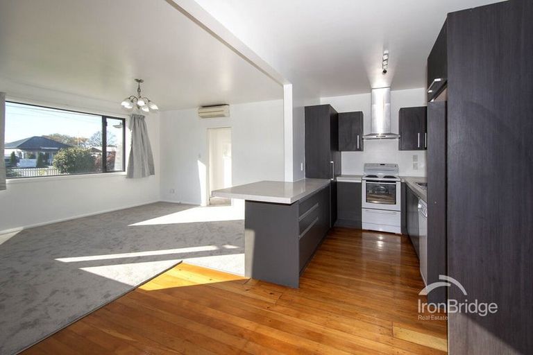 Photo of property in 32 Amyes Road, Hornby, Christchurch, 8042