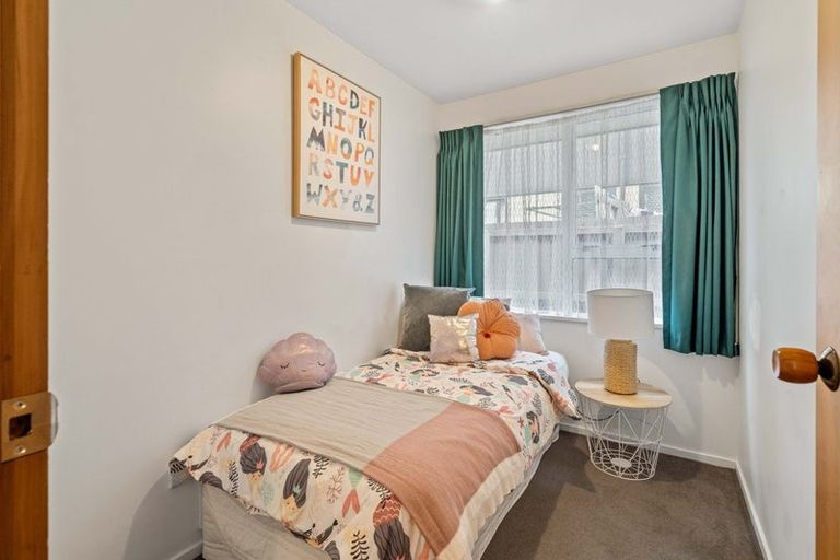 Photo of property in 3/5 Broadbent Street, Riccarton, Christchurch, 8041