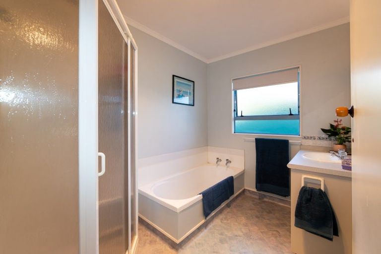 Photo of property in 2/189 Gloucester Street, Taradale, Napier, 4112