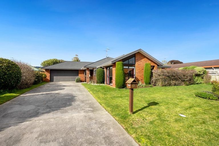 Photo of property in 58 Cedar Drive, Paraparaumu Beach, Paraparaumu, 5032