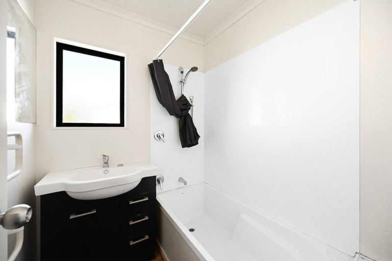 Photo of property in 30c Hogan Street, Hamilton East, Hamilton, 3216