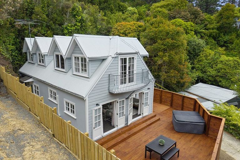 Photo of property in 128 Manuka Street, Stokes Valley, Lower Hutt, 5019