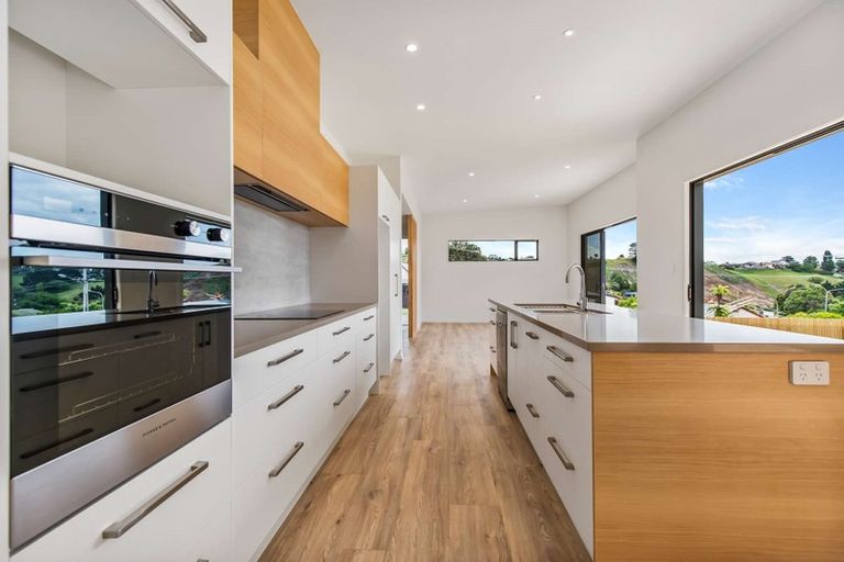 Photo of property in 194 Waitaha Road, Welcome Bay, Tauranga, 3112