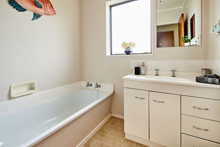 Photo of property in 37 John Sims Drive, Broadmeadows, Wellington, 6035