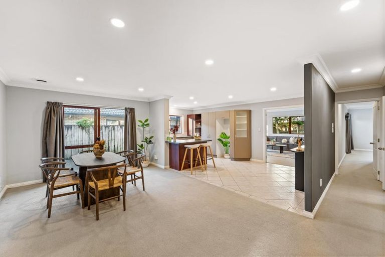 Photo of property in 90a Colwill Road, Massey, Auckland, 0614