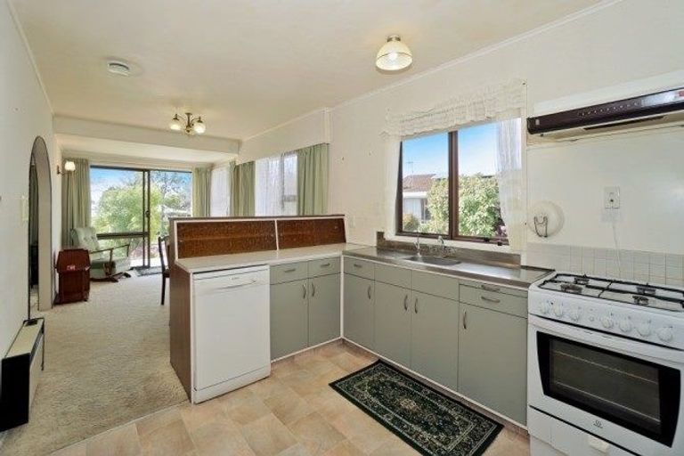 Photo of property in 12 Hookey Drive, Te Puke, 3119