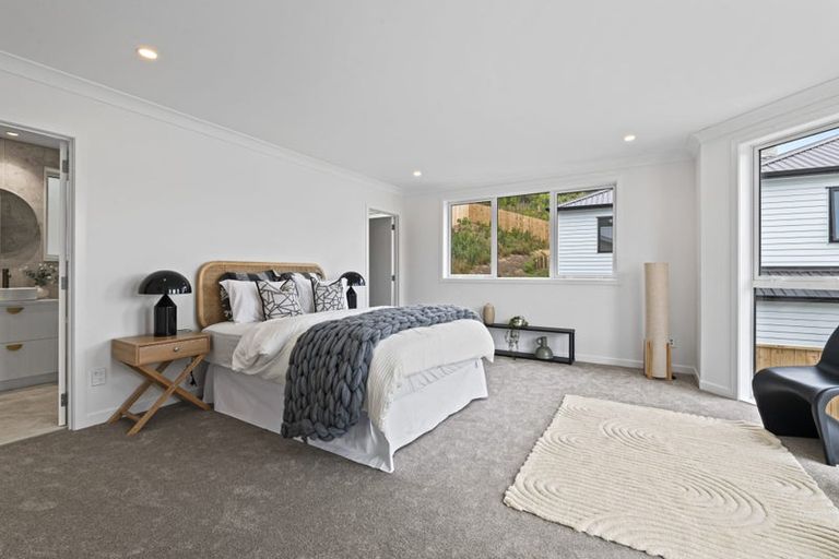Photo of property in 38 Awanui Road, Red Beach, 0932